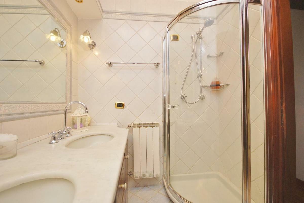 Raffinato Attico Vicino Al Mare Con Solarium Lido Di Camaiore Zewnętrze zdjęcie