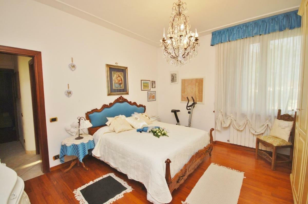 Raffinato Attico Vicino Al Mare Con Solarium Lido Di Camaiore Zewnętrze zdjęcie
