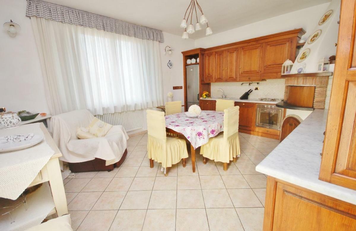Raffinato Attico Vicino Al Mare Con Solarium Lido Di Camaiore Zewnętrze zdjęcie