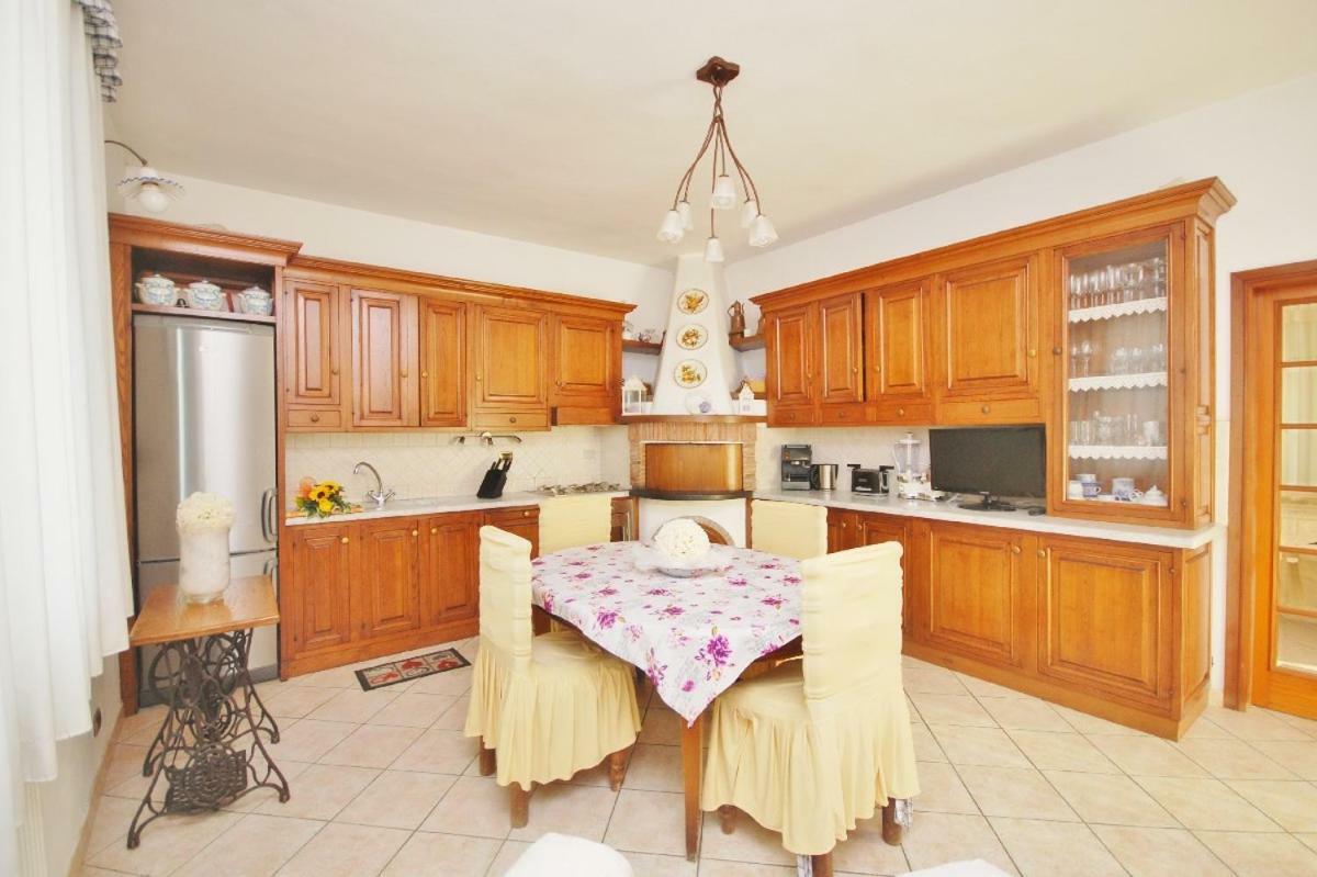 Raffinato Attico Vicino Al Mare Con Solarium Lido Di Camaiore Zewnętrze zdjęcie